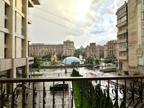 Аренда  квартира Киевская обл., Киев, Костельная ул., 4 - 20/20