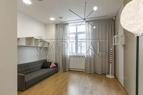 Аренда  квартира Киевская обл., Киев, Зверинецкая ул., 59 - 10/30