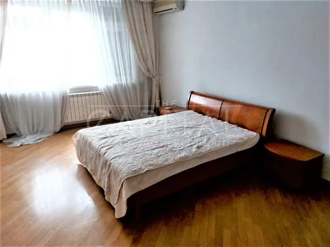 Аренда  квартира Киевская обл., Киев, Лескова ул., 1а - 14/33