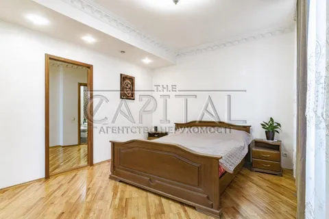 Аренда  квартира Киевская обл., Киев, Саперно-Слободская ул., 22 - 9/28