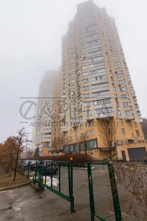 Аренда  квартира Киевская обл., Киев, Саперно-Слободская ул., 22 - 28/28