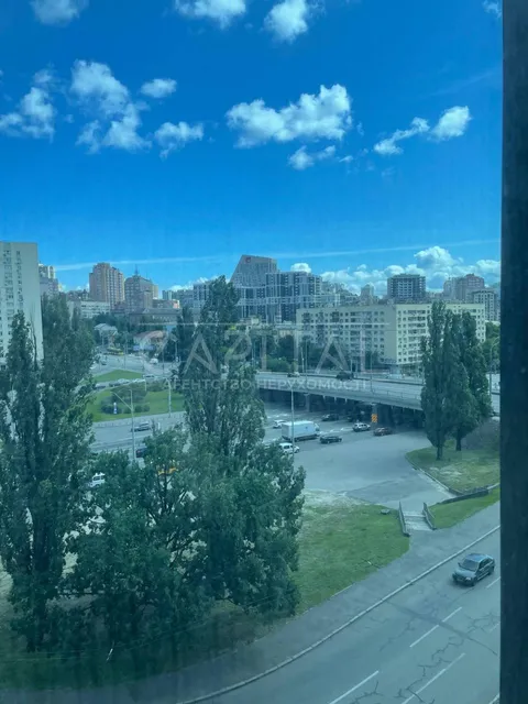 Аренда  квартира Киевская обл., Киев, Берестейский ул., 11 - 17/17