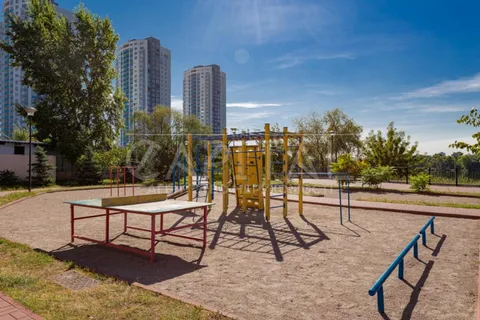 Аренда  квартира Киевская обл., Киев, Героев полка «Азов» ул., 8 - 42/48
