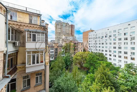 Аренда  квартира Киевская обл., Киев, Назаровская ул., 7 - 23/24
