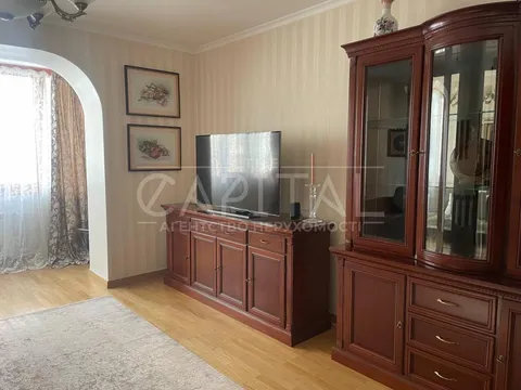 Аренда  квартира Киевская обл., Киев, Старонаводницкая ул., 4Б - 5/39