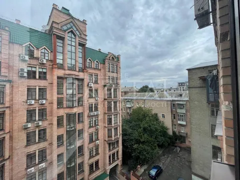 Аренда  квартира Киевская обл., Киев, Гончара Олеся ул., 26 - 25/25