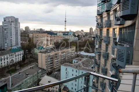 Аренда  квартира Киевская обл., Киев, Юрия Ильенко ул., 18б - 14/14