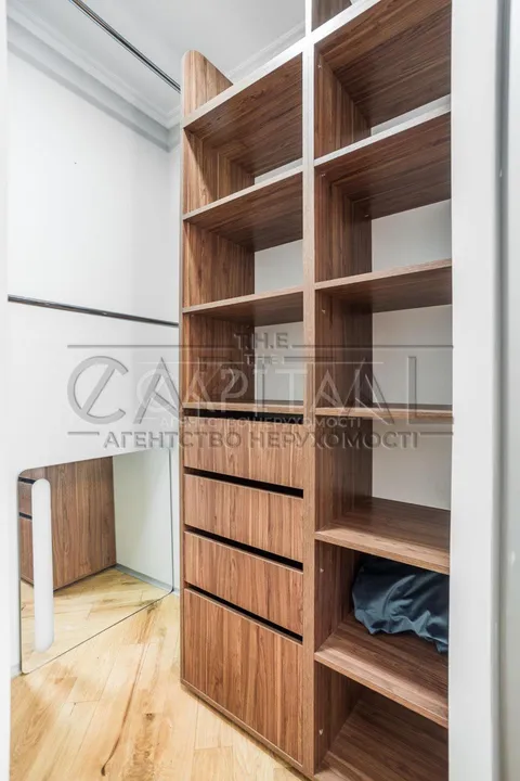 Аренда  квартира Киевская обл., Киев, Липковського ул., 35 - 8/16