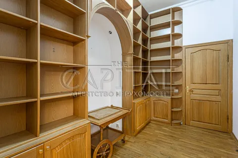 Аренда  квартира Киевская обл., Киев, Терещенковская ул., 19 - 17/20