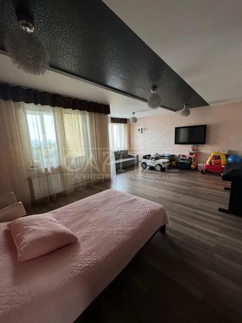 Аренда  квартира Киевская обл., Киев, Голосеевский ул., 68 - 17/18