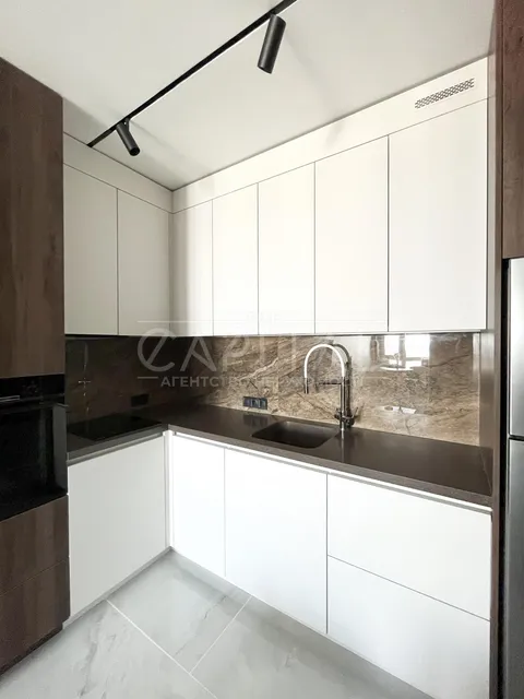 Аренда  квартира Киевская обл., Киев, Заречная ул., 4 - 8/27