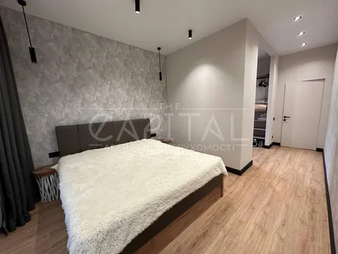 Аренда  квартира Киевская обл., Киев, Дегтярная ул., 31 - 4/13