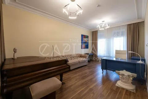 Аренда  частный дом Киевская обл., Киев, Богатырская ул., 20 - 31/44