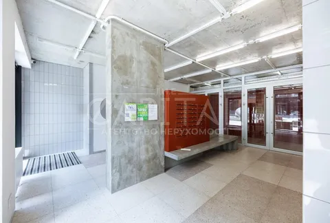 Аренда  квартира Киевская обл., Киев, Кирилловская ул., 37 - 27/33