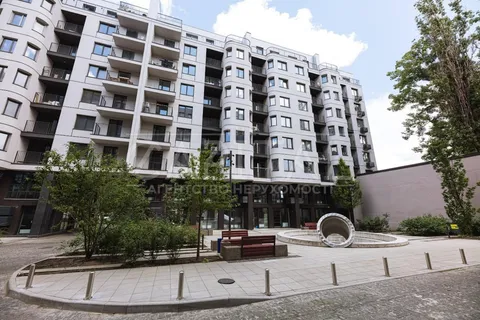 Аренда  квартира Киевская обл., Киев, Кирилловская ул., 37 - 30/33
