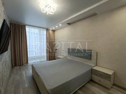 Аренда  квартира Киевская обл., Киев, Днепровская наб. ул., 18 a - 4/26