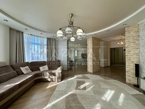 Аренда  квартира Киевская обл., Киев, Полтавская ул.,  - 3/20
