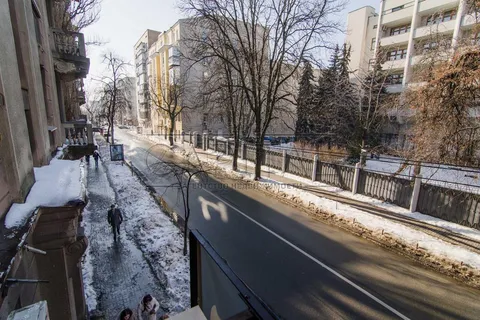 Аренда  офисное помещение Киевская обл., Киев, Шелковичная ул., 21 - 19/19