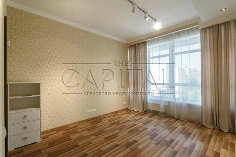 Аренда  офисное помещение Киевская обл., Киев, Кловский спуск ул., 7а - 4/22