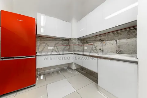 Аренда  офисное помещение Киевская обл., Киев, Кловский спуск ул., 7 - 13/19
