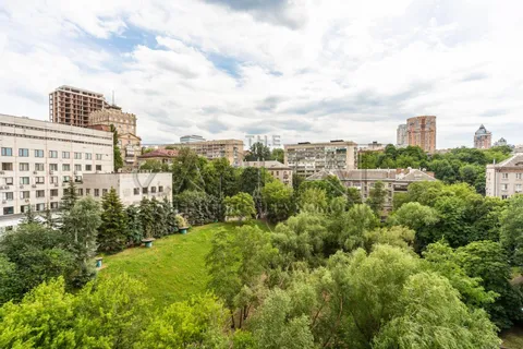 Аренда  офисное помещение Киевская обл., Киев, Кловский спуск ул., 7 - 19/19