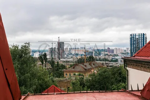 Аренда  офисное помещение Киевская обл., Киев, Дмитрия Дорошенко ул., 2 - 37/41