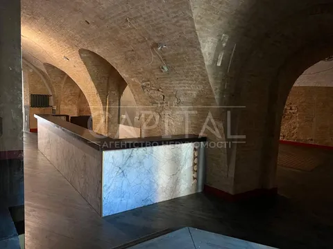 Аренда  коммерческое помещение Киевская обл., Киев, Коновальца Евгения ул., 44 - 9/24