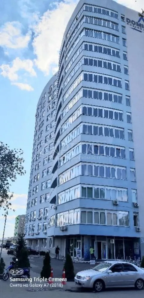 Аренда  офисное помещение Киевская обл., Киев, Ушинского ул., 40 - 25/25