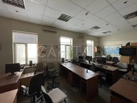 Аренда  коммерческое помещение Киевская обл., Киев, Деревоотделочная ул., 5д - 8/11
