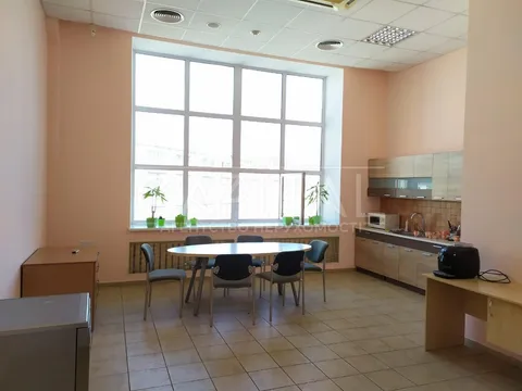 Аренда  офисное помещение Киевская обл., Киев, Василия Сурикова ул., 3А - 1/31