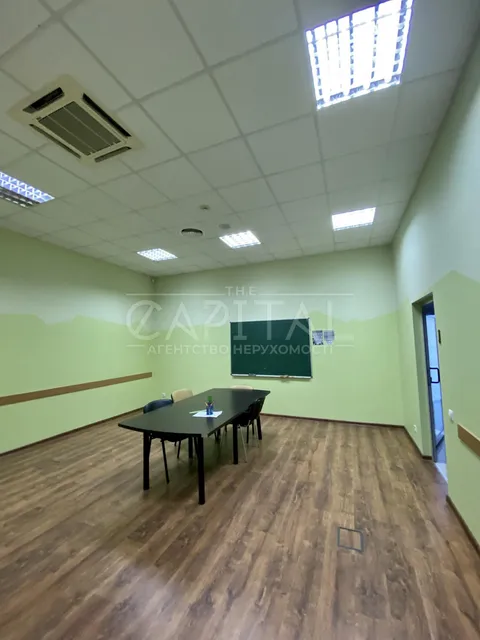 Аренда  офисное помещение Киевская обл., Киев, Василия Сурикова ул., 3А - 23/31