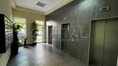 Аренда  офисное помещение Киевская обл., Киев, Антоновича ул., 33В - 14/16