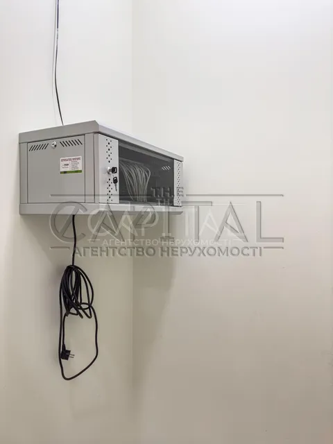 Аренда  офисное помещение Киевская обл., Киев, Кловский спуск ул., 7 - 15/20