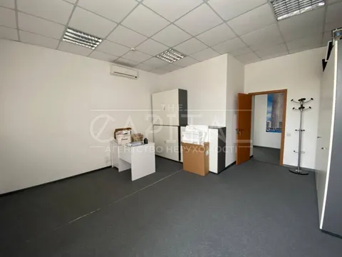 Аренда  офисное помещение Киевская обл., Киев, Бехтеревский ул., 4в - 8/19