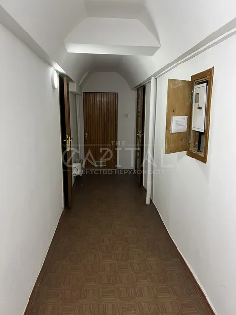 Аренда  офисное помещение Киевская обл., Киев, Антоновича ул., 103а - 13/17