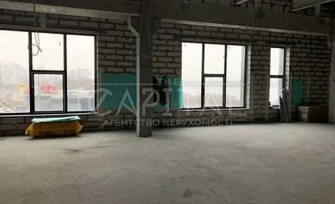 Аренда  офисное помещение Киевская обл., Киев, Бажана Николая ул., 38 - 2/4