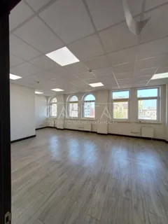Аренда  офисное помещение Киевская обл., Киев, Спасская ул., 5