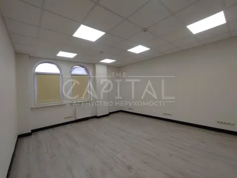 Аренда  офисное помещение Киевская обл., Киев, Спасская ул., 5 - 26/51