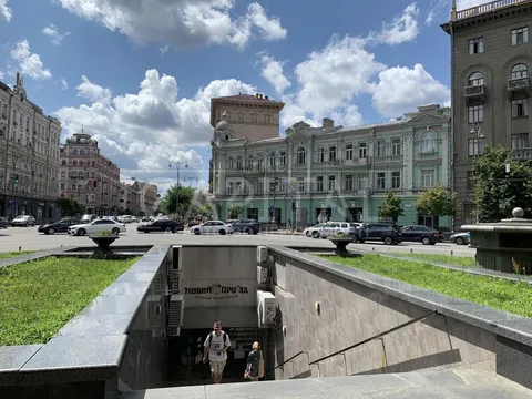 Аренда  коммерческое помещение Киевская обл., Киев, Бассейная ул., 2 - 9/12