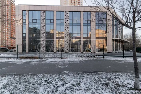 Аренда  коммерческое помещение Киевская обл., Киев, Григоренко Петра ул., 10 - 1/28