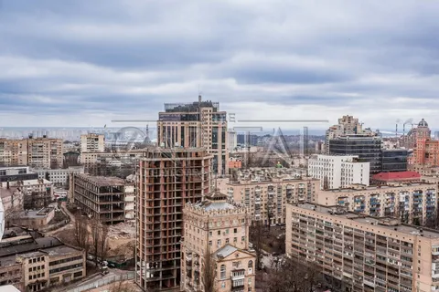 Аренда  офисное помещение Киевская обл., Киев, Кловский спуск ул., 7 - 19/20