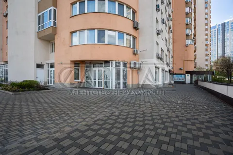 Аренда  коммерческое помещение Киевская обл., Киев, Демеевская ул., 13 - 14/18