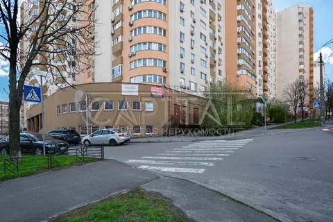 Аренда  коммерческое помещение Киевская обл., Киев, Демеевская ул., 13 - 17/18