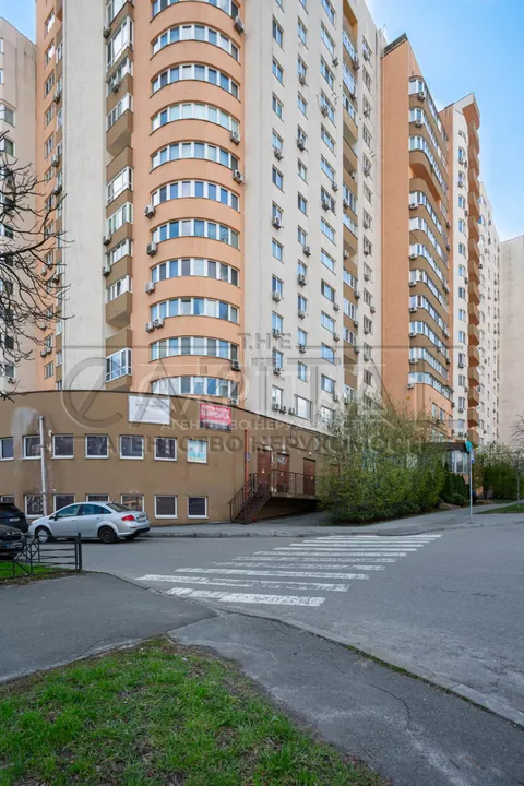 Аренда  коммерческое помещение Киевская обл., Киев, Демеевская ул., 13 - 18/18