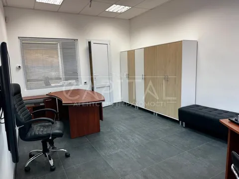 Аренда  офисное помещение Киевская обл., Киев, Кловский спуск ул., 7 - 8/9