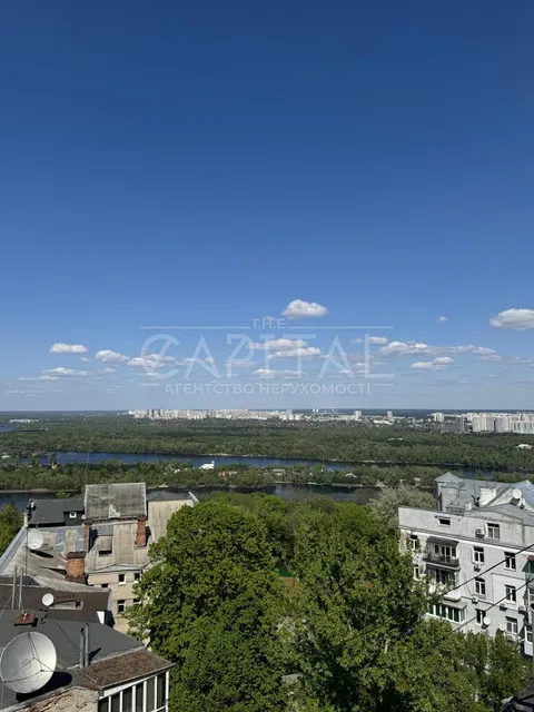 Аренда  офисное помещение Киевская обл., Киев, Ивана Мазепы ул., 3 - 25/26