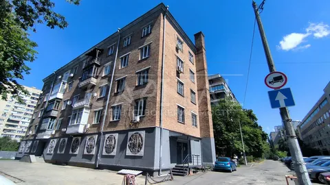 Аренда  офисное помещение Киевская обл., Киев, Лобановского ул., 41 - 3/30
