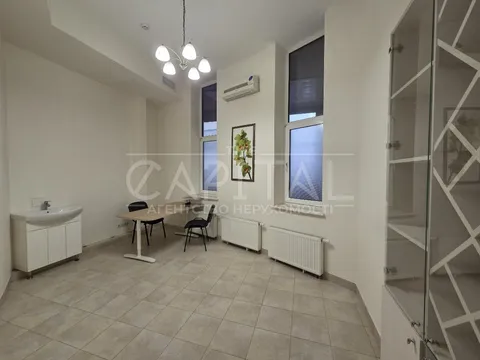 Аренда  офисное помещение Киевская обл., Киев, Старонаводницкая ул., 4в - 3/24