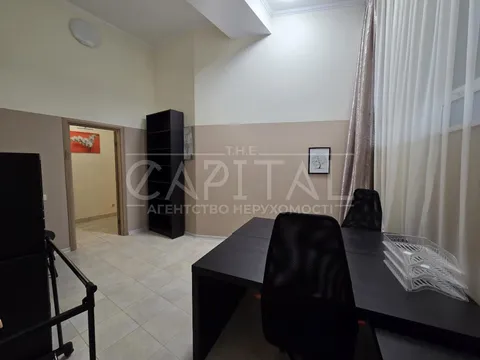 Аренда  офисное помещение Киевская обл., Киев, Старонаводницкая ул., 4в - 10/24