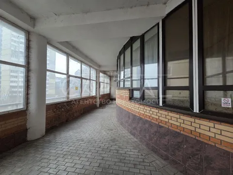 Аренда  офисное помещение Киевская обл., Киев, Старонаводницкая ул., 4в - 24/24